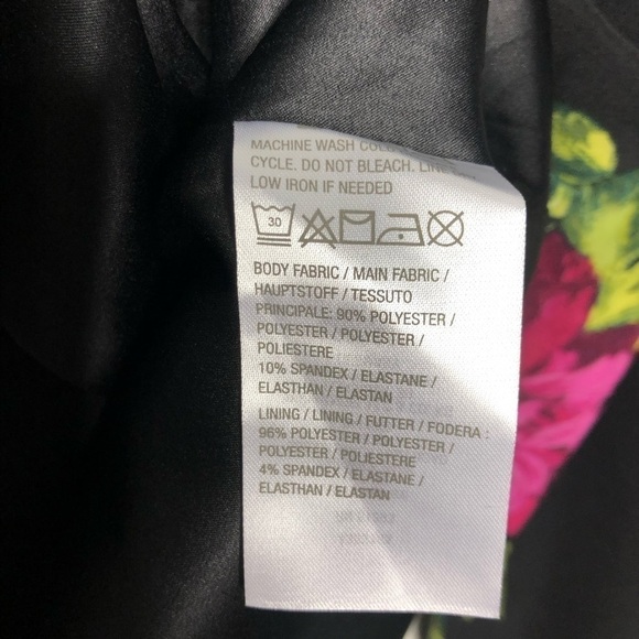 𝅺New Susan Graver Printed Stretch Jacket Floral NWOT - Picture 10 of 11